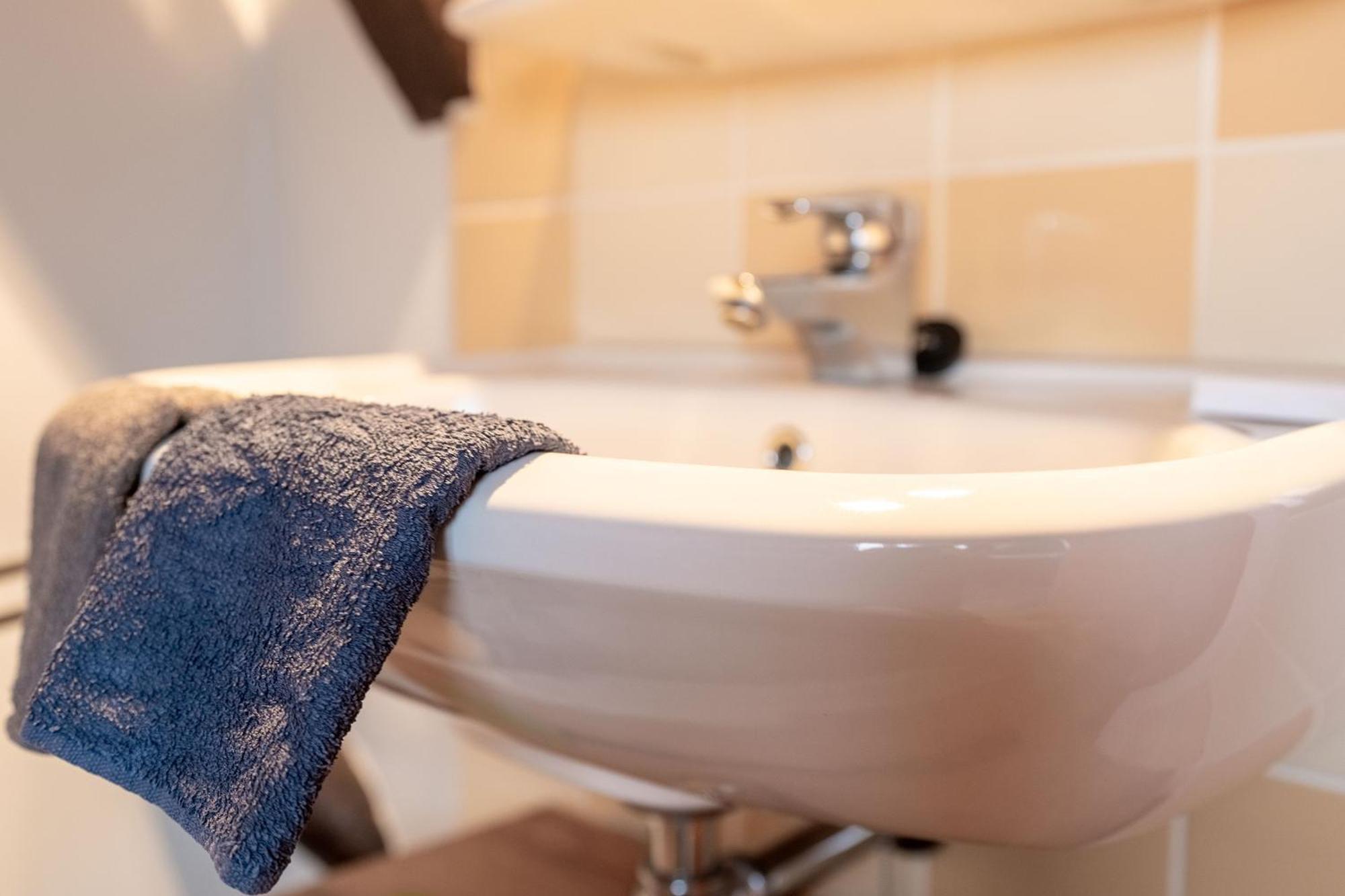 Logeren Bij De Ruimte Bed & Breakfast Nijeholtpade Bagian luar foto